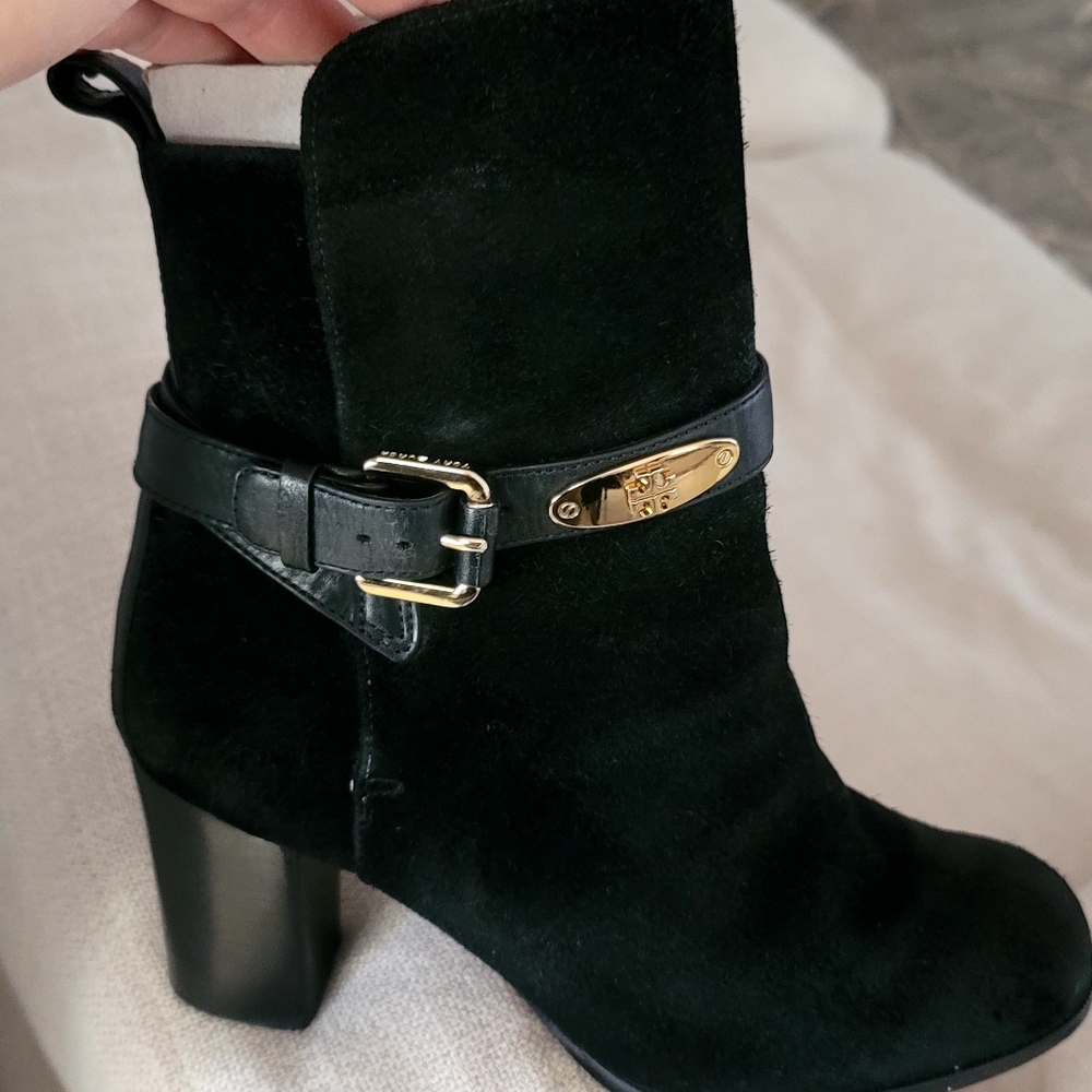 Tory burch Size 8M...Tory Burch Robynne boots... - Picture 3 of 7